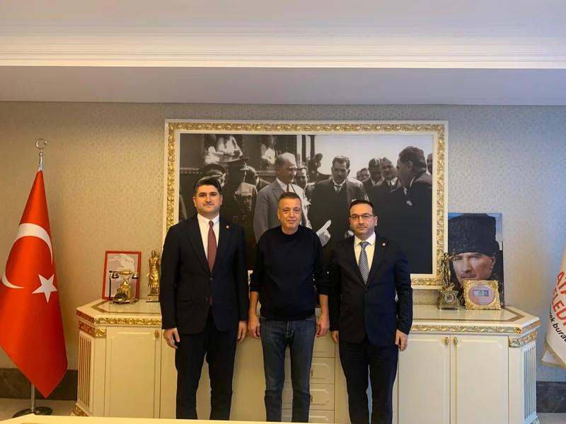 onursal-adiguzel-battal-ilgezdi-yi-ziyaret-etti